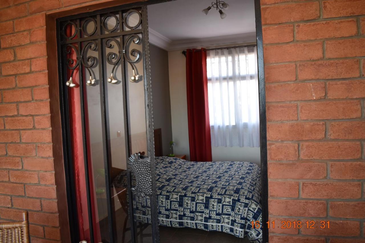 Residence Vicyma 2 P Tout Confort Bafoussam Centre Eksteriør bilde